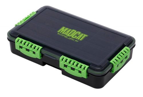 MADCAT TACKLE BOX 4 COMPARTMENTS 35X22X8CM